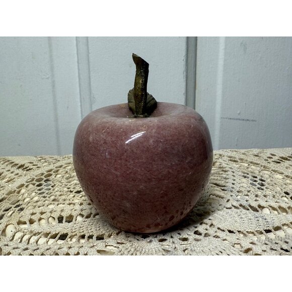 Vintage 1990s Pink MArble Stone Apple Sculpture Paperweight - Picture 2 of 8